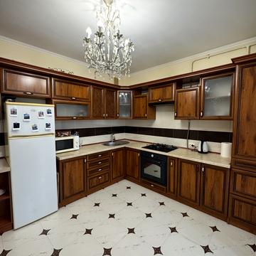 Ольги Кисілевської вул., 37