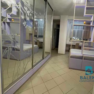 Жилянська вул., 118