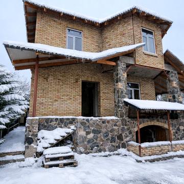 Варшавська вул.