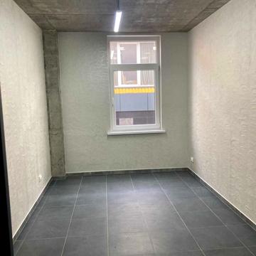 Пілотська вул., 10А