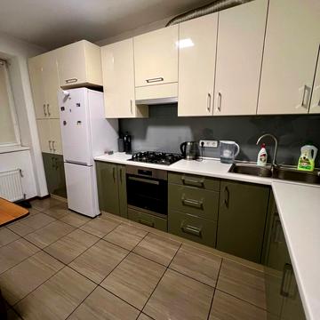 Івана Пулюя вул., 40, к. 4