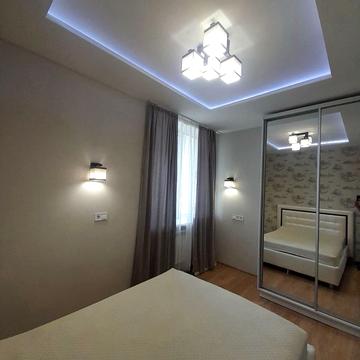 Дмитрівська вул., 19