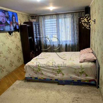 Левка Лукяненка вул. (Маршала Тимошенка), 2/4