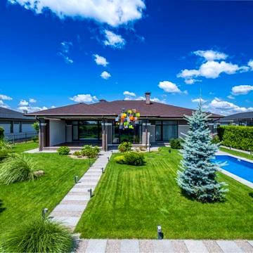 європейська, 1