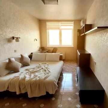 Вацлава Гавела бульв. (Івана Лепсе), 28