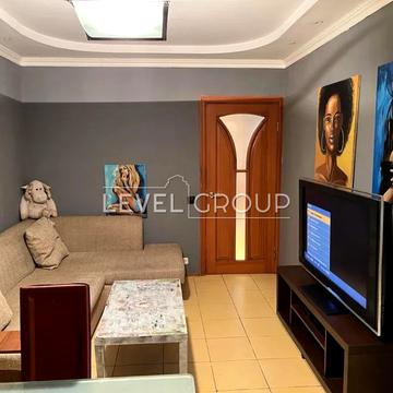 Мілютенка вул., 17-Б