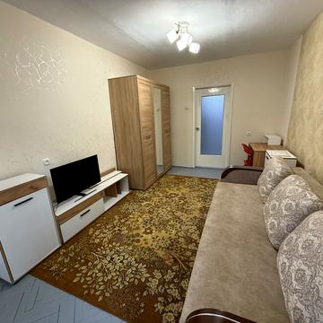 Героїв Майдану вул. (Червоноармійська), 87