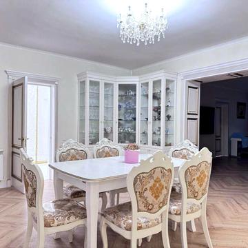 Полтавська вул.