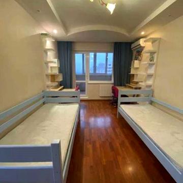 Академіка Заболотного вул., 4