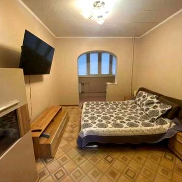 Академіка Заболотного вул., 4