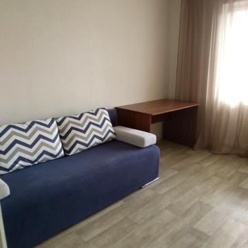 Академіка Єфремова вул. (Командарма Уборевича), 7