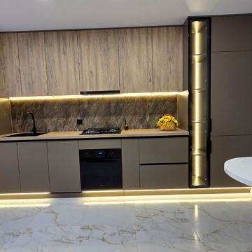 Білогірська вул., 3-Б