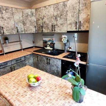 Почайнинська вул., 52