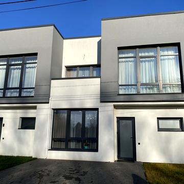 Веселкова, 1