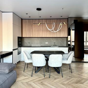 Ужгородський пров., 4/1