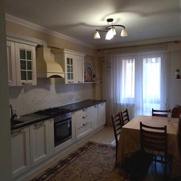 Вячеслава Чорновола просп. (), 69а