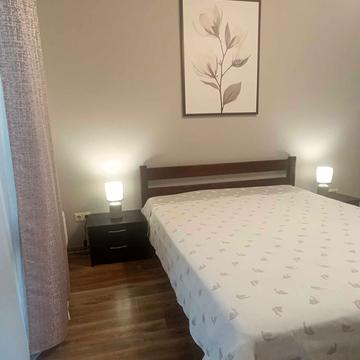 Практична вул., 3