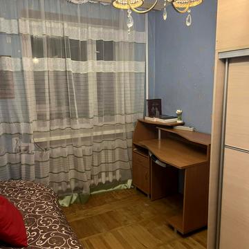 Івана Миколайчука вул., 28