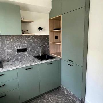 Ентузіастів вул., 33