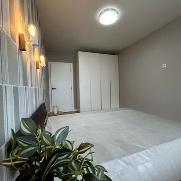 Дніпровська набережна вул., 15-Ж