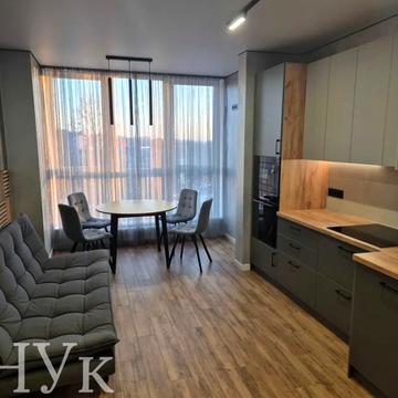 Володимира Івасюка вул., 86