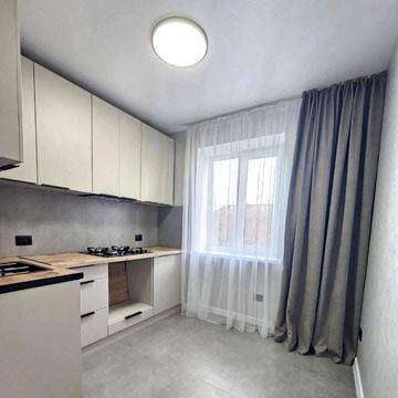 Грушевського, 7