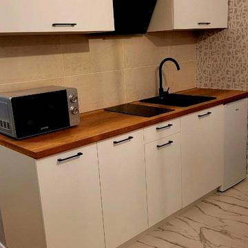 Приміська вул., 22-Б