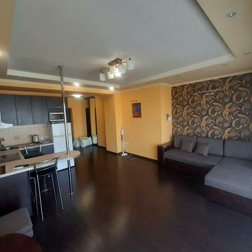 Олександра Поля просп. (Кірова), 27-Д