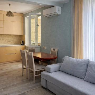 Сергія Данченка вул., 32