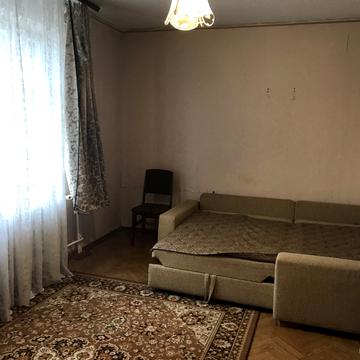 Лариси Руденко вул., 10-Г