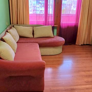 Мілютенка вул., 11