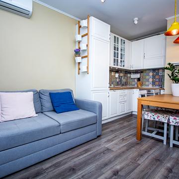 Золотоустівська вул., 34