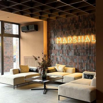 Набережна Перемоги вул., (Будинок 1)