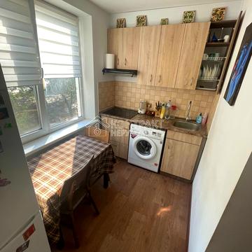 Перемоги просп., 72