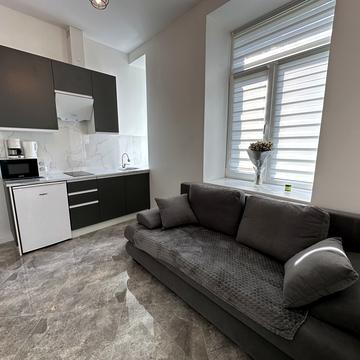 Олеся Гончара вул., 24