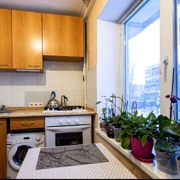 Оболонський просп., 14-Е