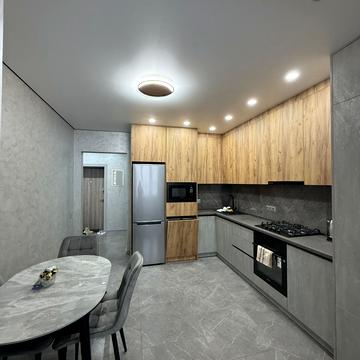 Романа Вірастюка вул., 1