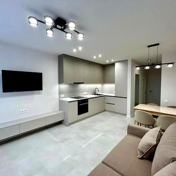 Салютна вул., (Будинок 02301-02303)