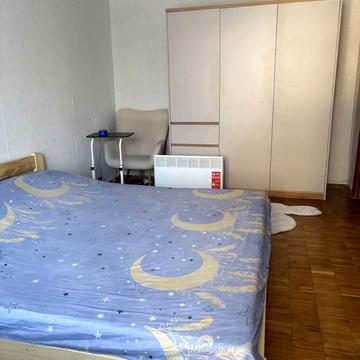 Борщагівська вул., 12