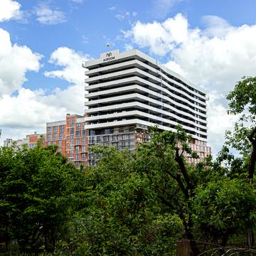 Соняшникова вул., (Будинок)