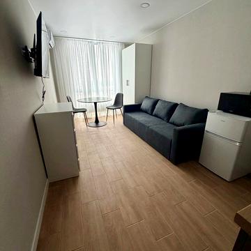 Олега Мудрака вул. (Генерала Наумова), 1-Б