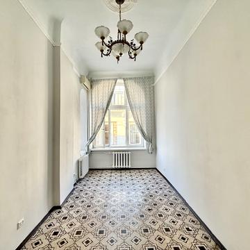 Софіївська вул., 17/15