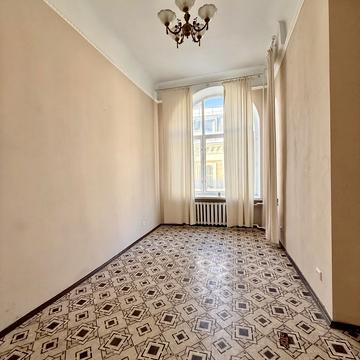 Софіївська вул., 17/15