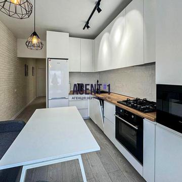 Львівська вул., 17