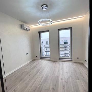 Миколи Боровського вул., 1/17