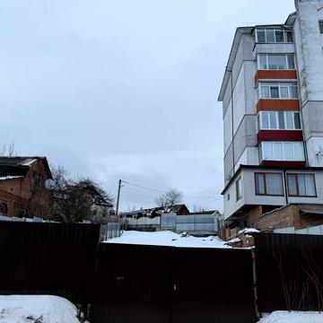 Депутатська вул., 27