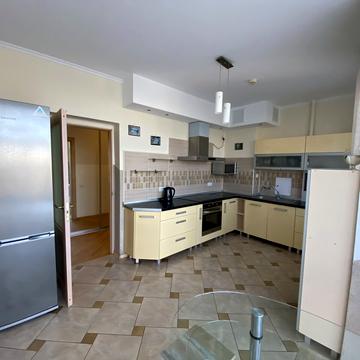 Петра Панча вул., 18б