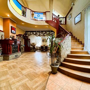 Ярослава Мудрого вул., 27