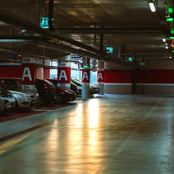 Андрія Верхогляда вул. (Михайла Драгомирова), 13 б