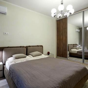 Вячеслава Чорновола вул., 27